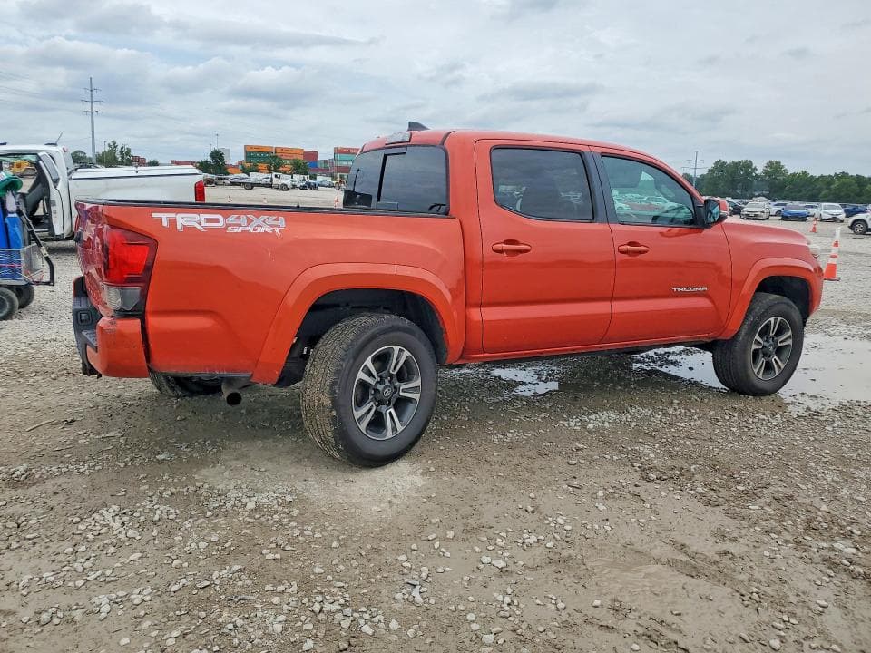 2018 TOYOTA TACOMA TRD SPORT 3