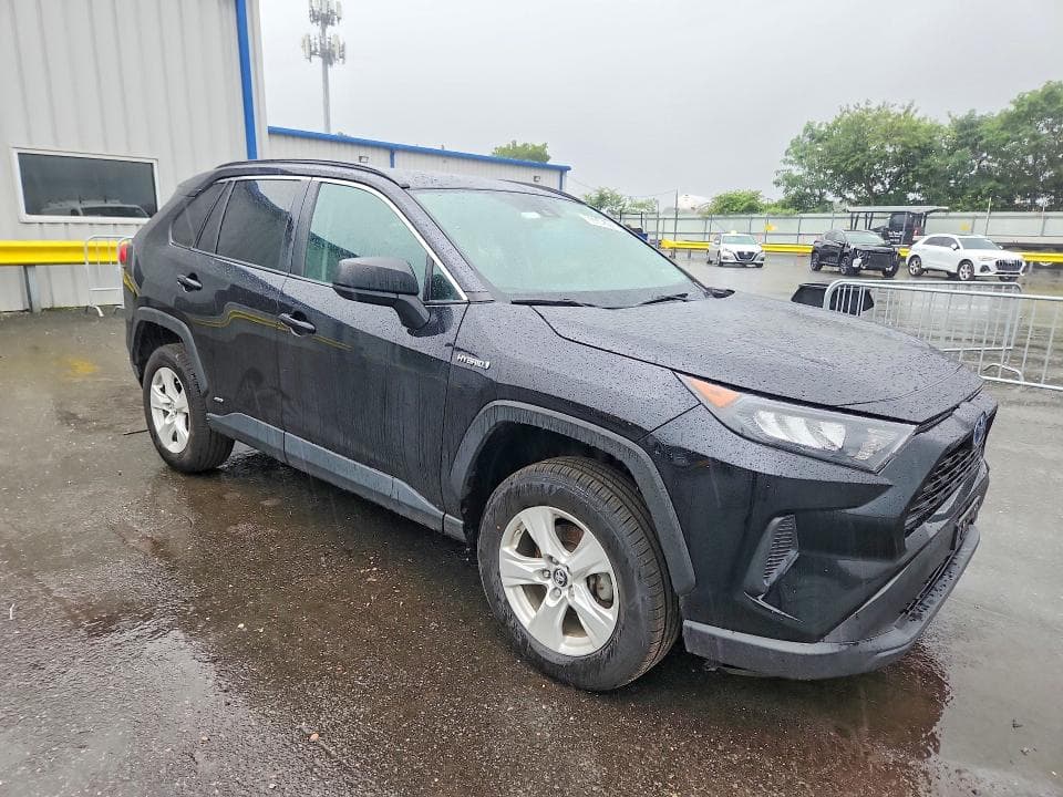 2021 TOYOTA RAV4 LE 4