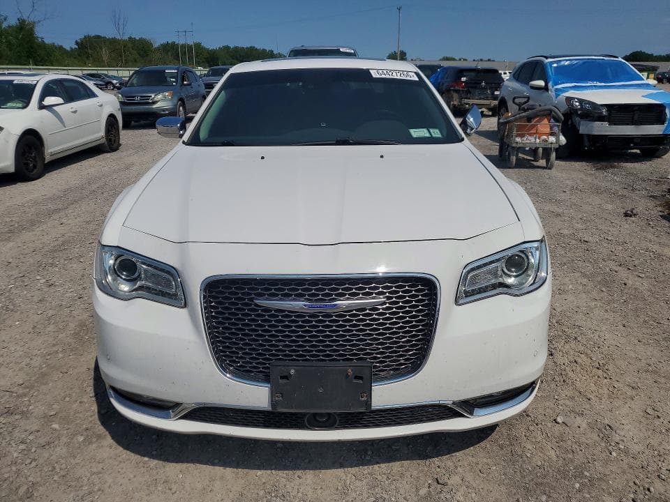 2019 CHRYSLER 300 LIMITED 5
