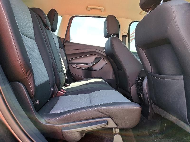 2017 FORD ESCAPE SE 11