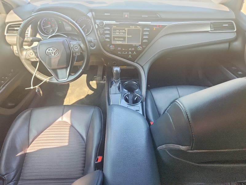 2020 TOYOTA CAMRY SE 8