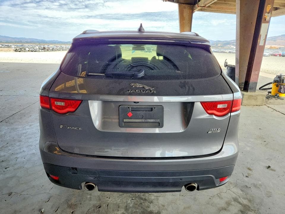 2018 JAGUAR F-PACE R - SPORT 6