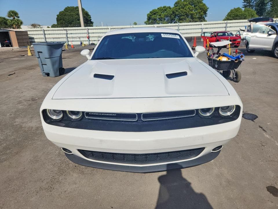 2018 DODGE CHALLENGER SXT 5