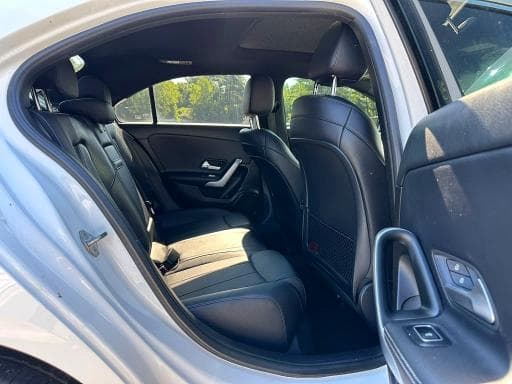 2019 MERCEDES-BENZ A 220 6