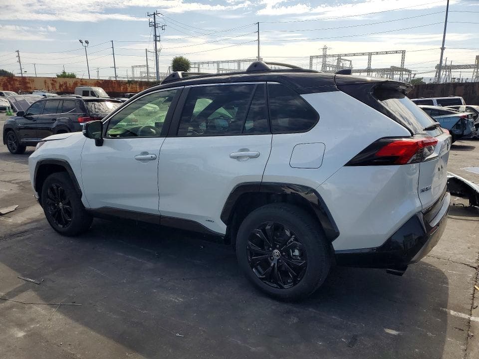 2025 TOYOTA RAV4 XSE 2