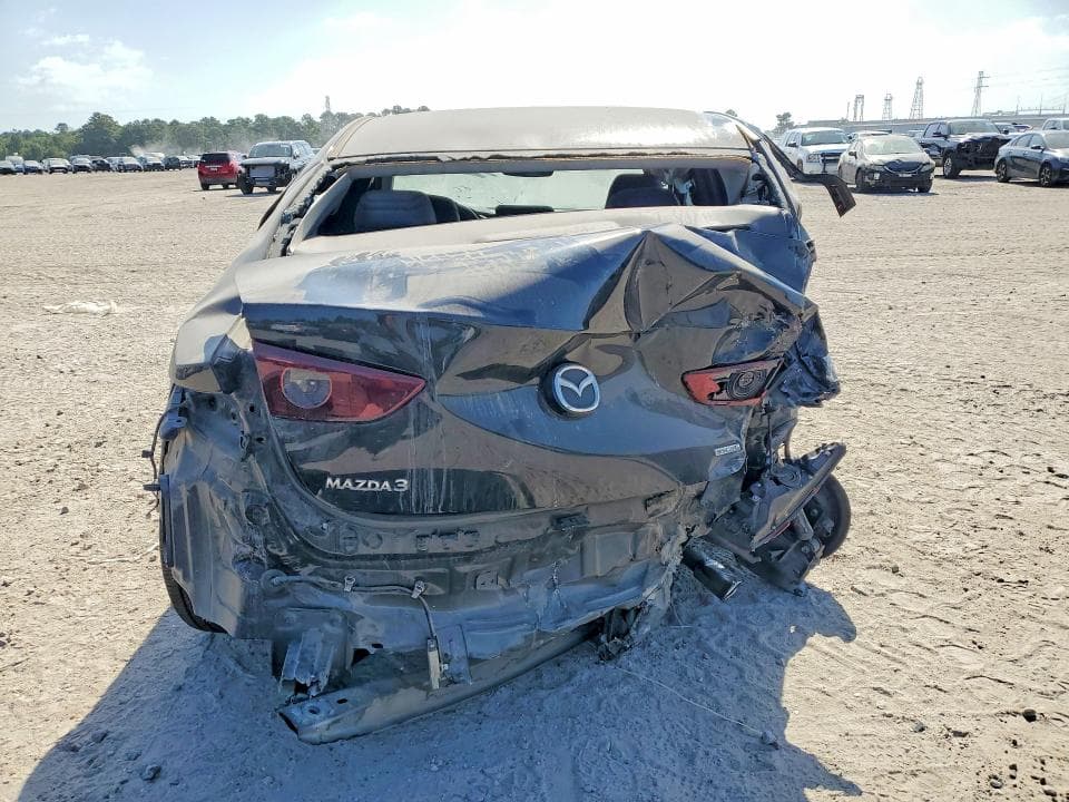 2021 MAZDA 3 SELECT 6