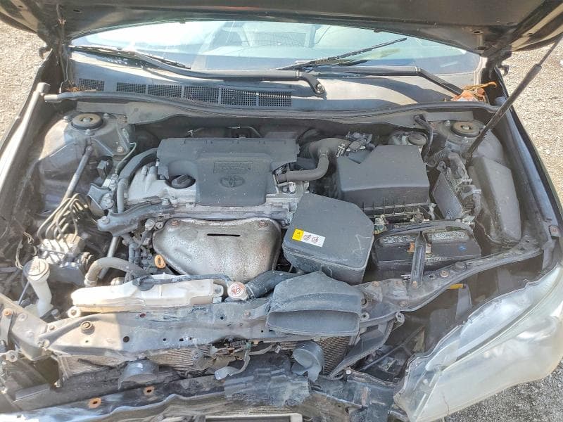 2017 TOYOTA CAMRY SE 11
