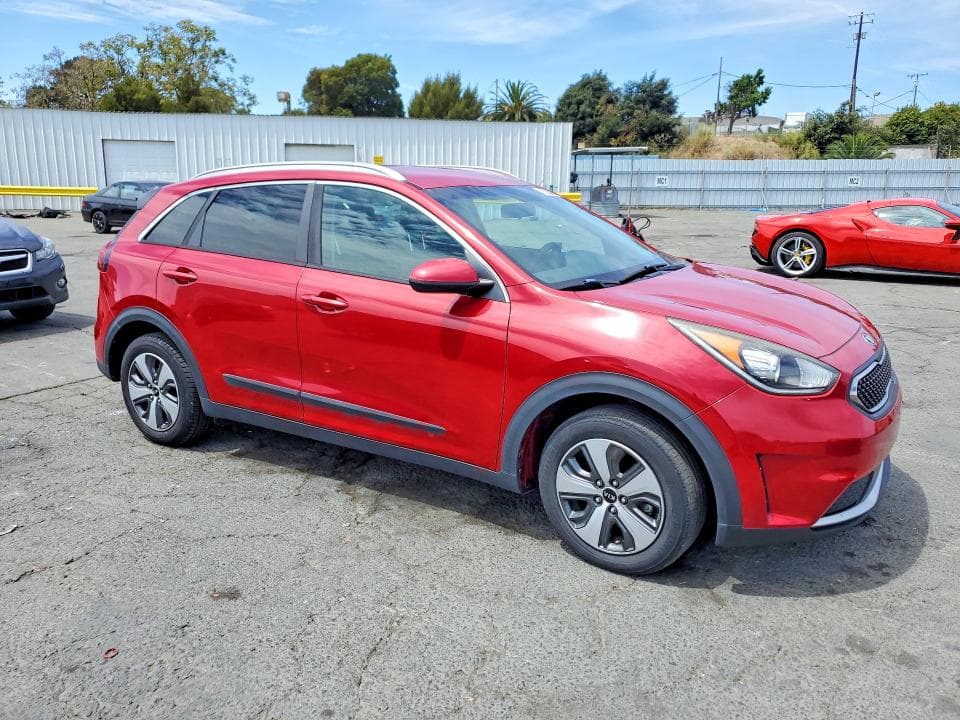 2017 KIA NIRO LX 4
