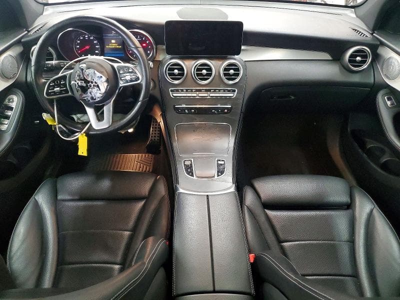2020 MERCEDES-BENZ GLC 300 4MATIC 8