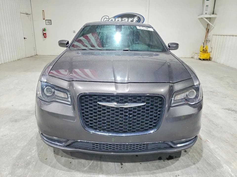2019 CHRYSLER 300 S 5