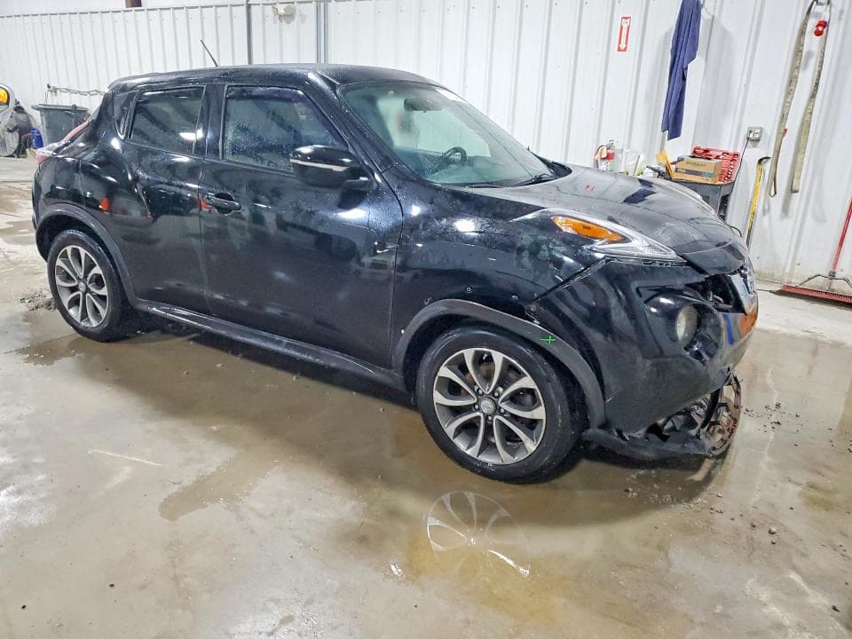 2017 NISSAN JUKE SV 4