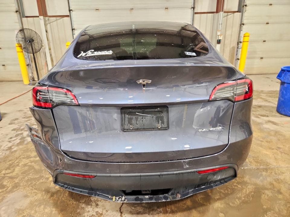2022 TESLA MODEL Y 6
