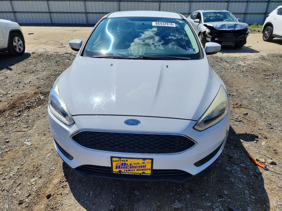 2017 FORD FOCUS SE 5