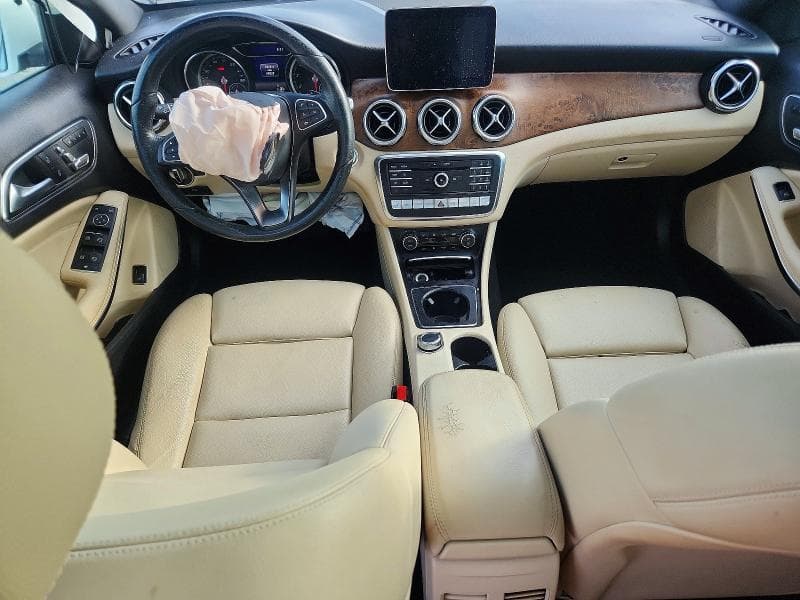 2018 MERCEDES-BENZ GLA 250 4MATIC 8