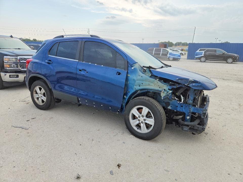 2019 CHEVROLET TRAX 1LT 4