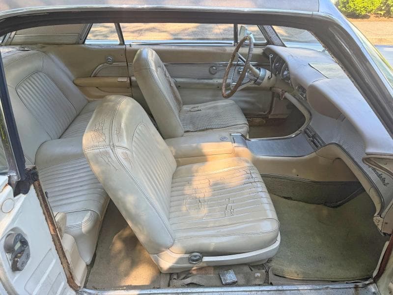 1961 FORD T-BIRD 5