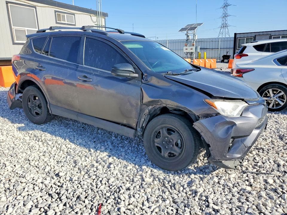 2018 TOYOTA RAV4 LE 4