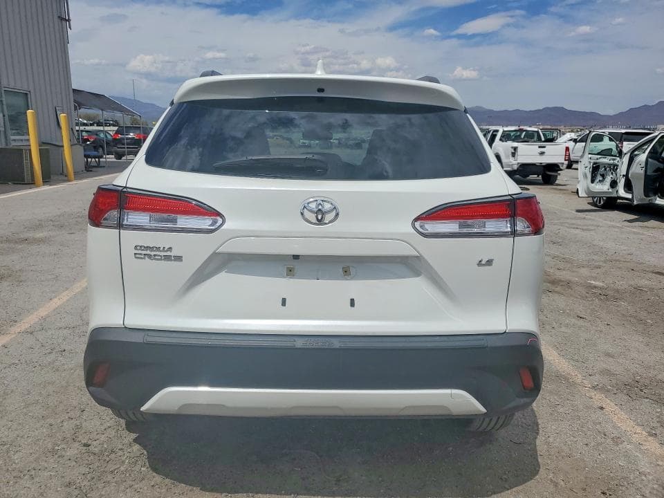 2023 TOYOTA COROLLA CROSS LE 6