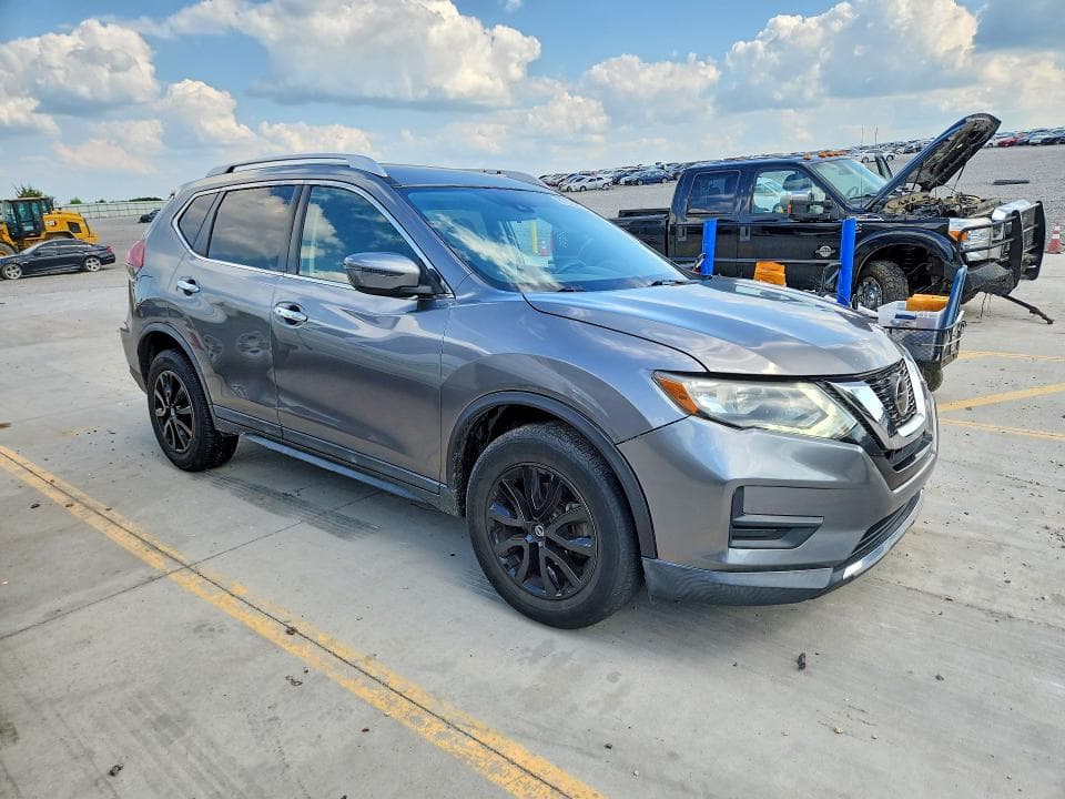 2020 NISSAN ROGUE SV 4