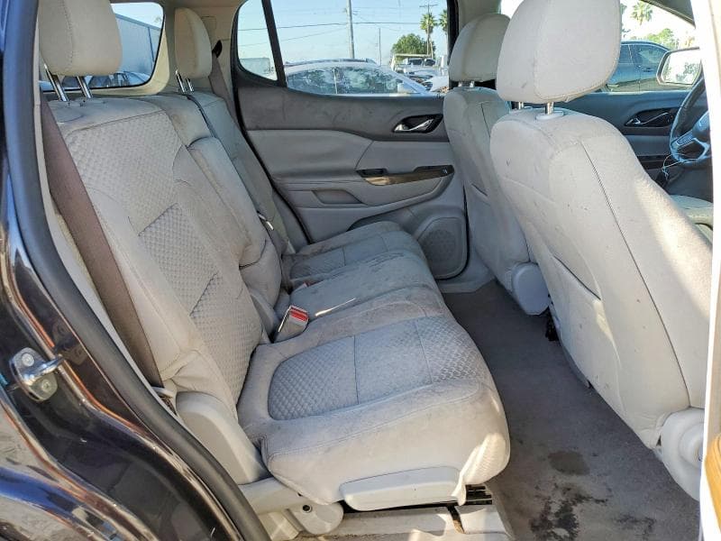 2017 GMC ACADIA SLE 11
