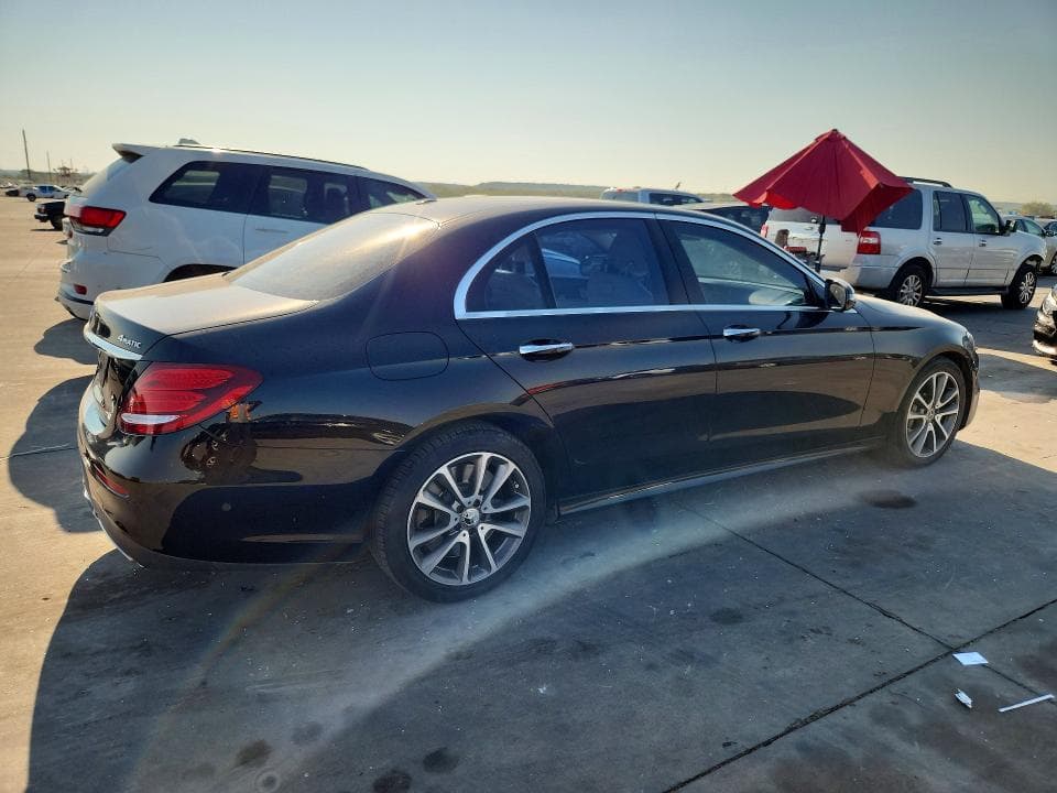 2018 MERCEDES-BENZ E 400 4MATIC 3