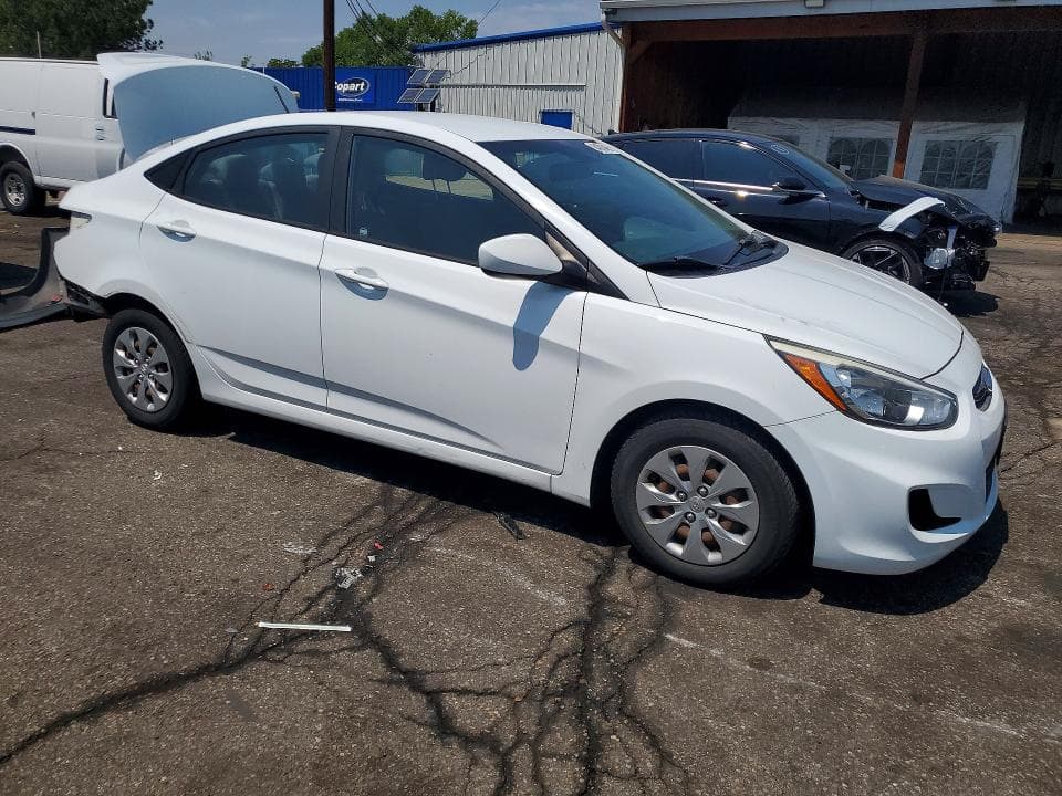 2017 HYUNDAI ACCENT SE 4