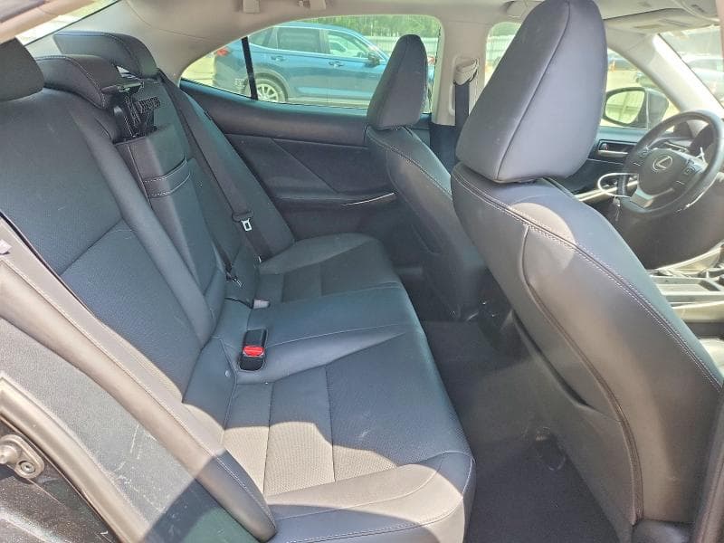 2019 LEXUS IS 300 10