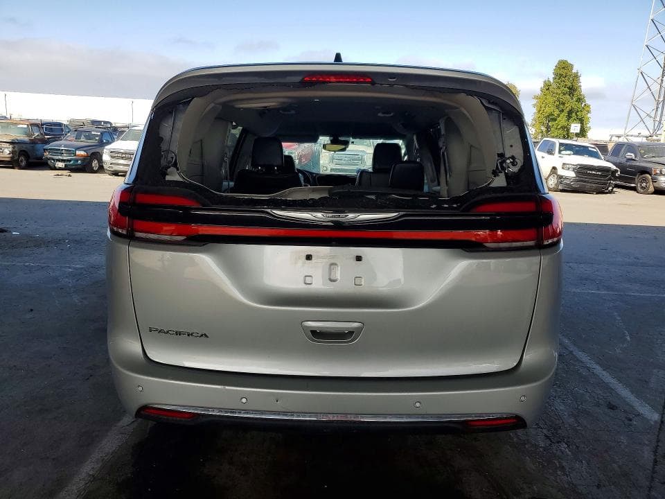 2024 CHRYSLER PACIFICA TOURING L 6