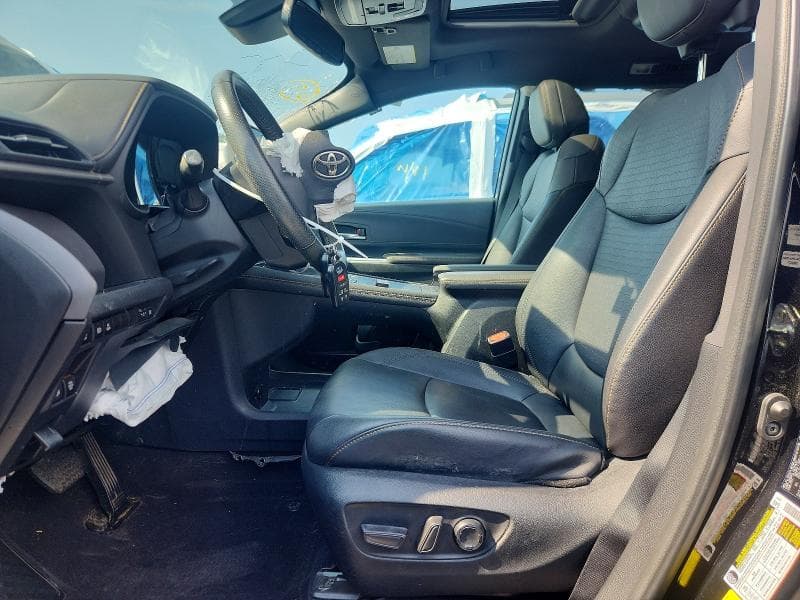 2023 TOYOTA SIENNA WOODLAND EDITION 7