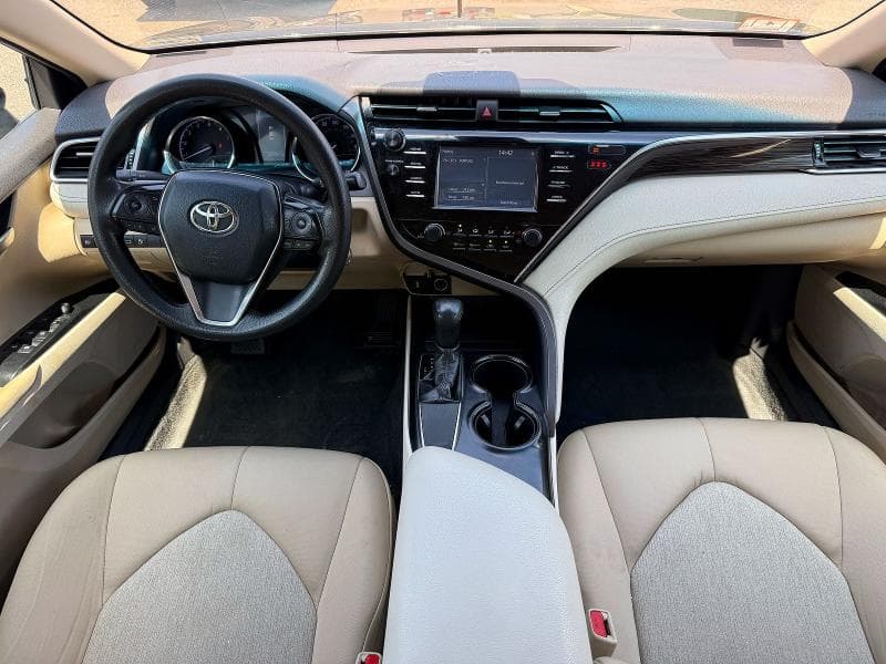 2018 TOYOTA CAMRY LE 9