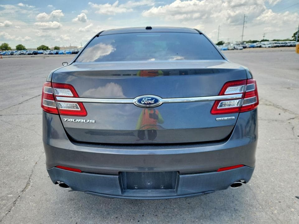 2017 FORD TAURUS SE 6