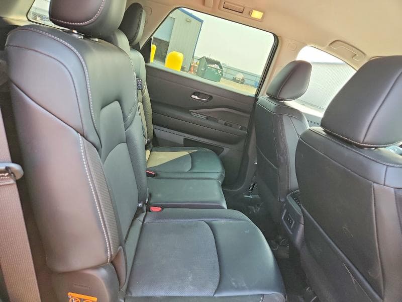 2026 NISSAN PATHFINDER SL 10