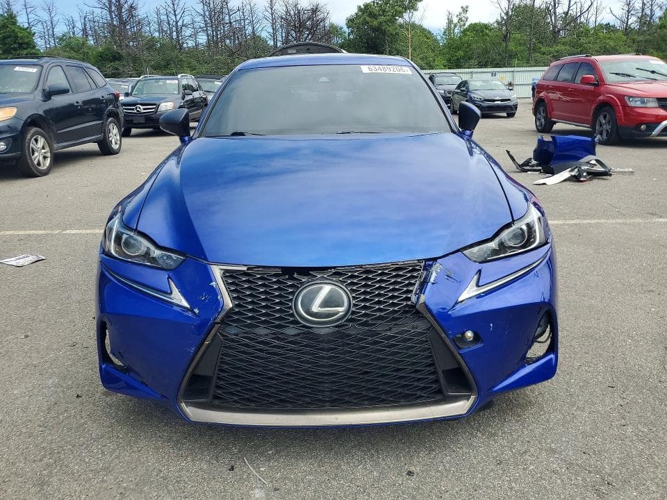 2018 LEXUS IS 300 5