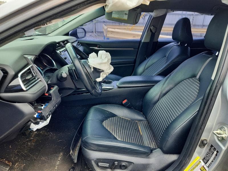 2018 TOYOTA CAMRY SE 7