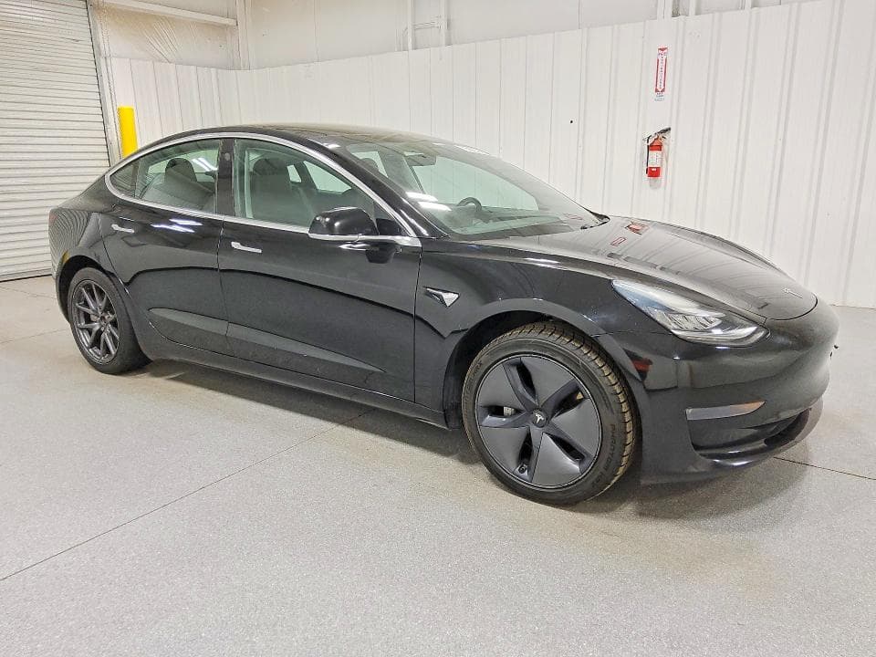 2019 TESLA MODEL 3 4