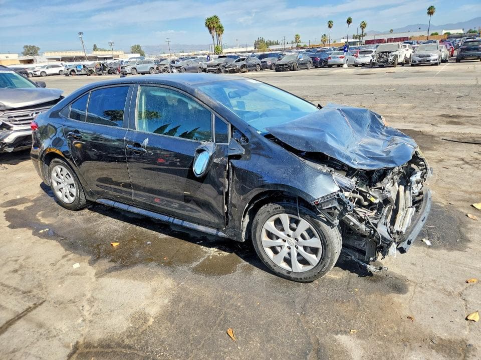 2022 TOYOTA COROLLA LE 4