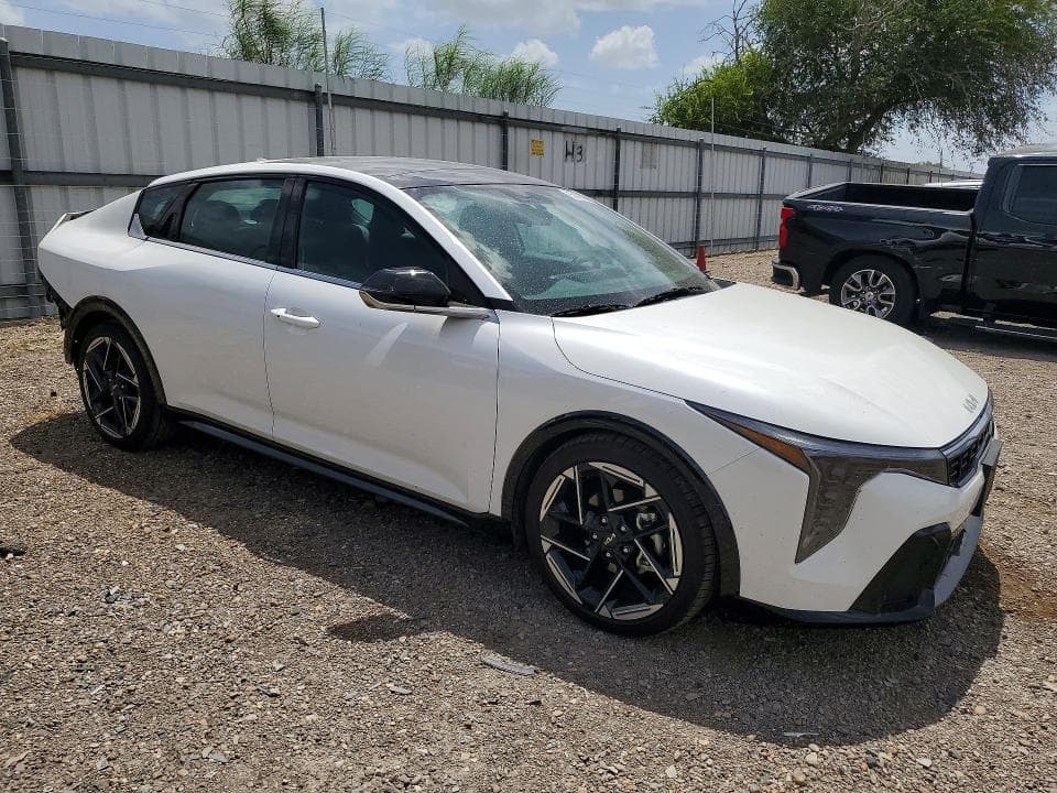 2026 KIA K4 GT LINE 4