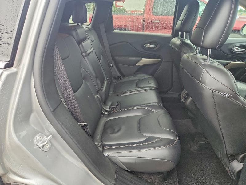 2017 JEEP CHEROKEE LIMITED 11