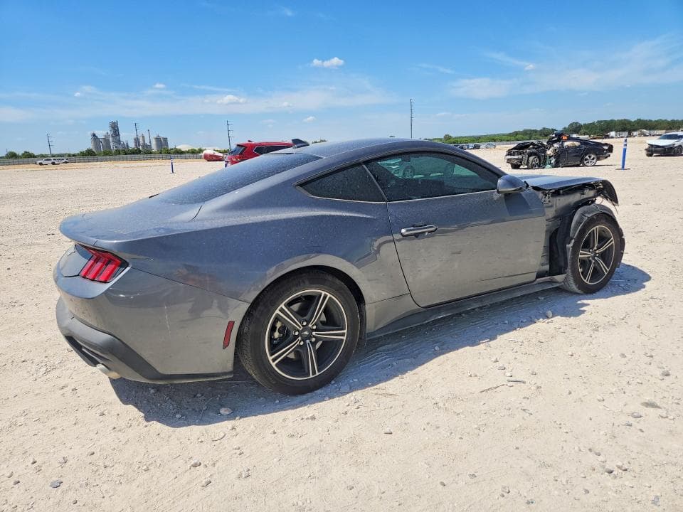 2025 FORD MUSTANG 3