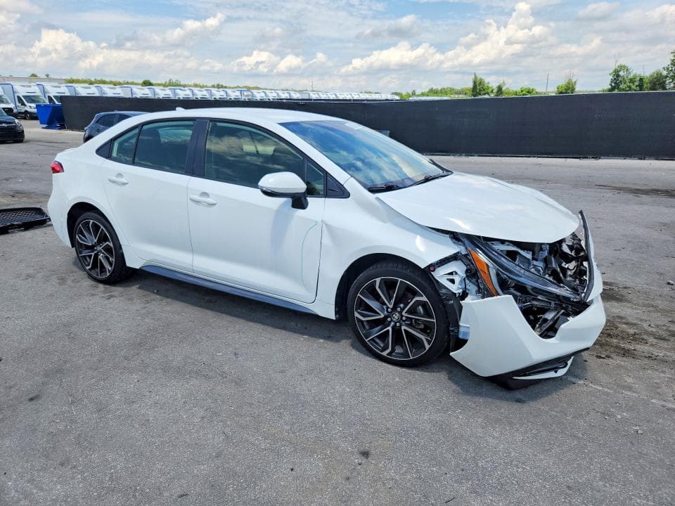 2022 TOYOTA COROLLA SE 4