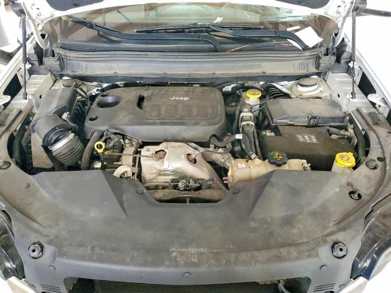 2019 JEEP CHEROKEE LATITUDE PLUS 11
