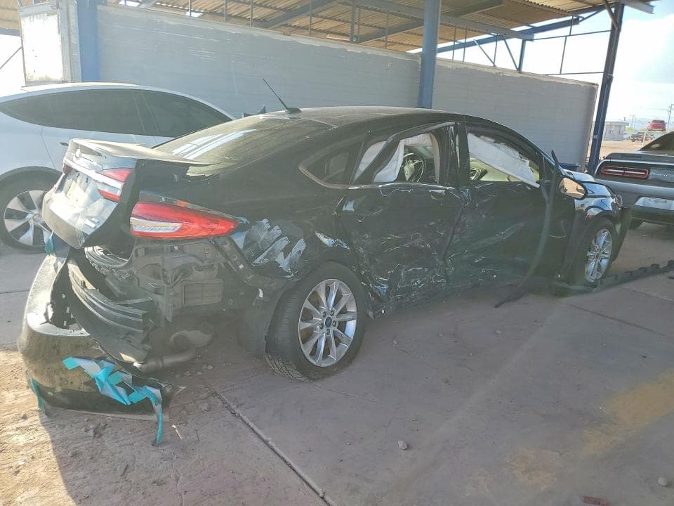 2017 FORD FUSION SE 3
