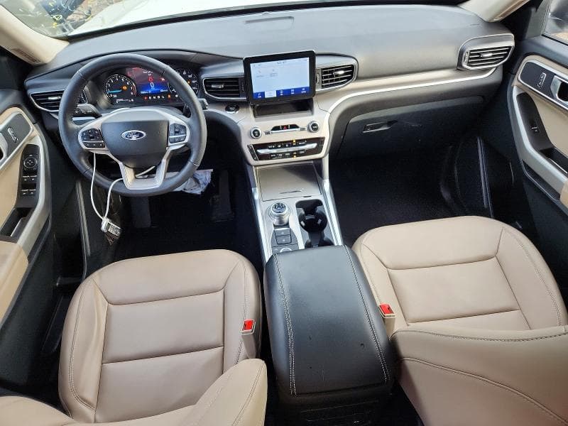 2024 FORD EXPLORER XLT 8