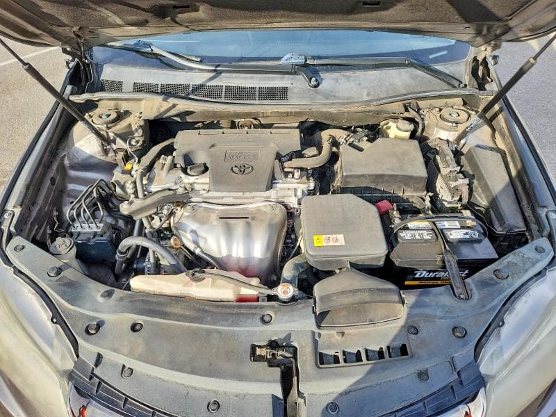 2017 TOYOTA CAMRY SE 11