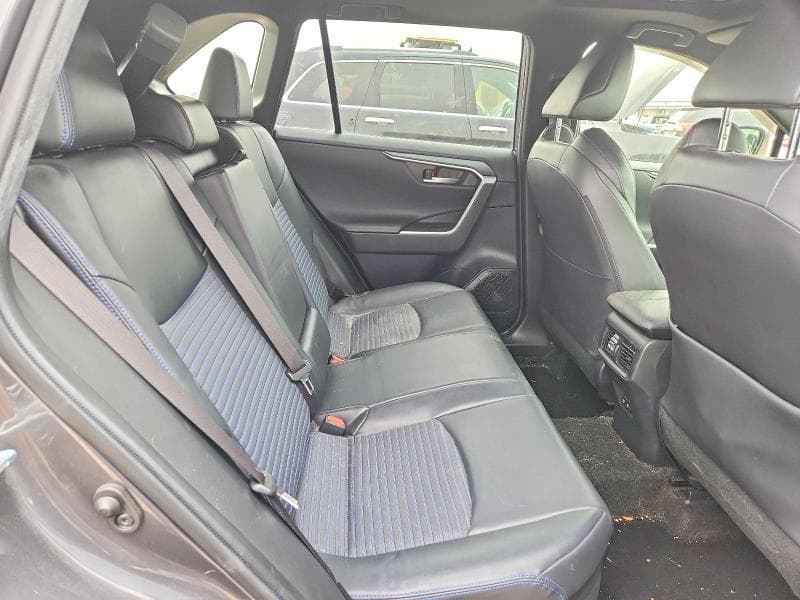 2019 TOYOTA RAV4 XSE 11