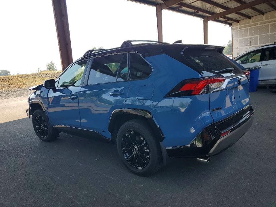 2025 TOYOTA RAV4 XSE 2