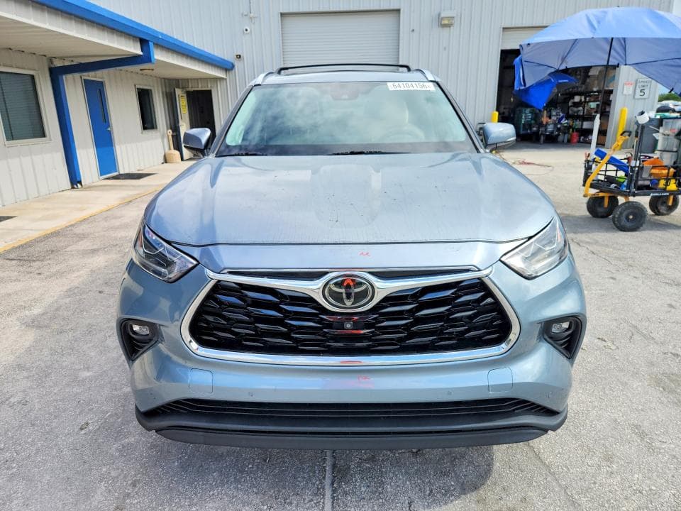 2020 TOYOTA HIGHLANDER LIMITED 5