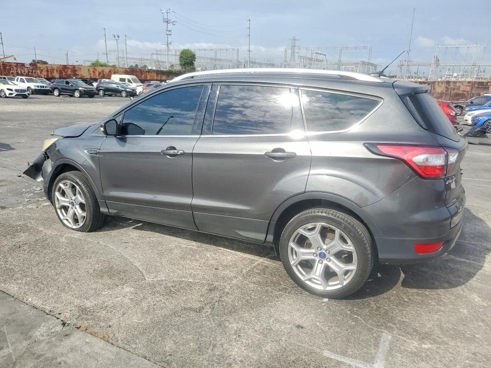 2017 FORD ESCAPE TITANIUM 2