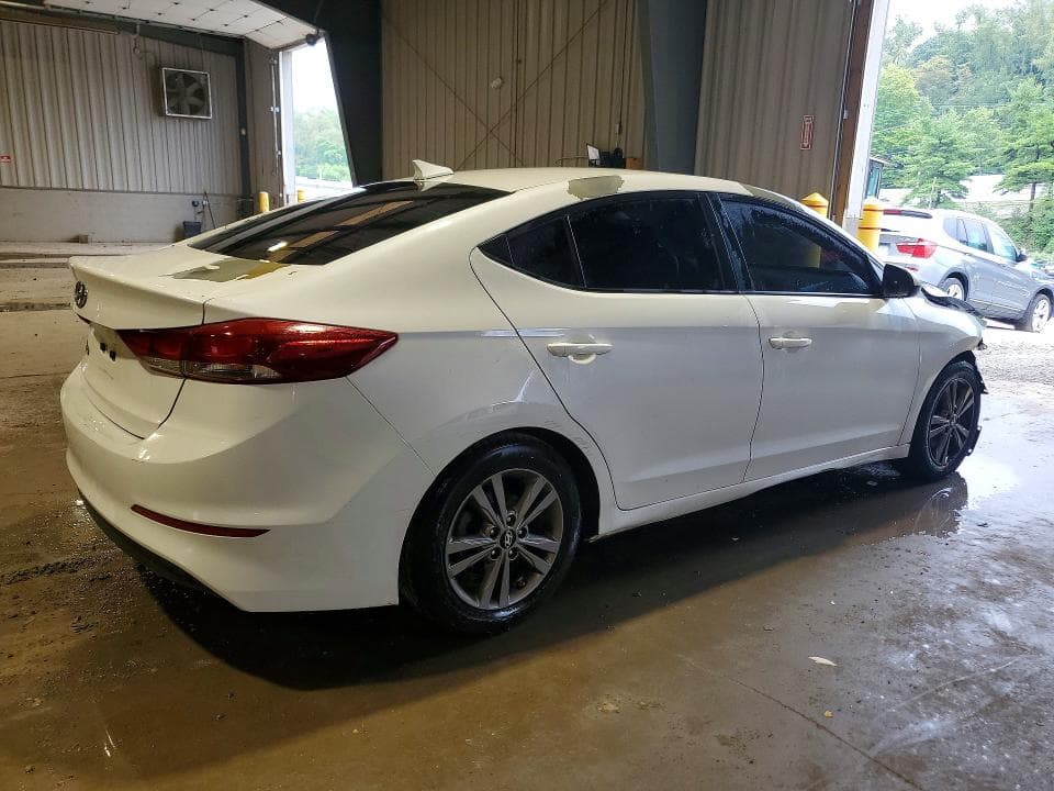 2018 HYUNDAI ELANTRA SEL 3