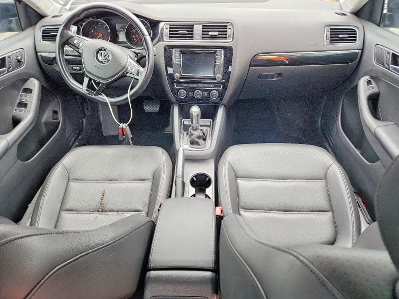 2017 VOLKSWAGEN JETTA SEL 8